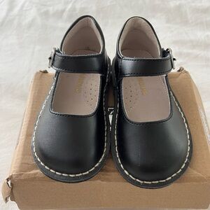 L'Amour Classic Black Mary Jane’s